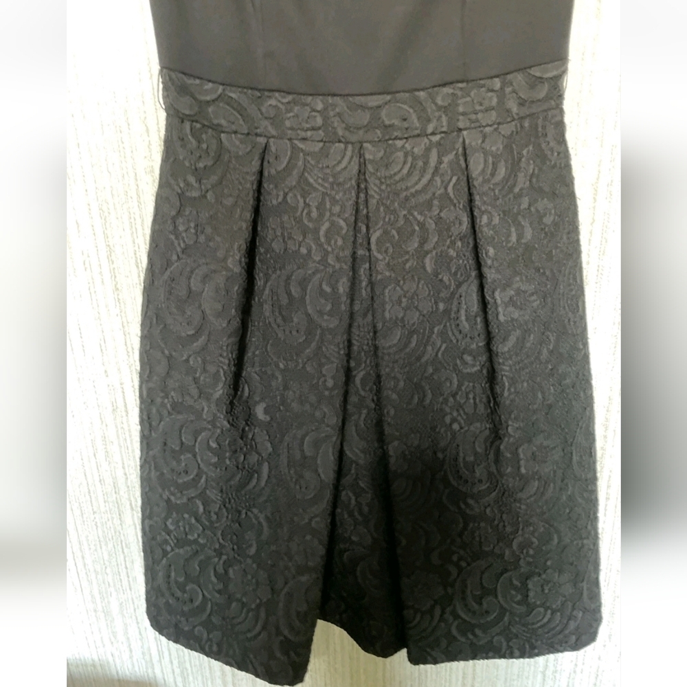 Elie Tahari Size 6 Black Lace Dress - Picture 6 of 8
